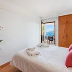 Anita *