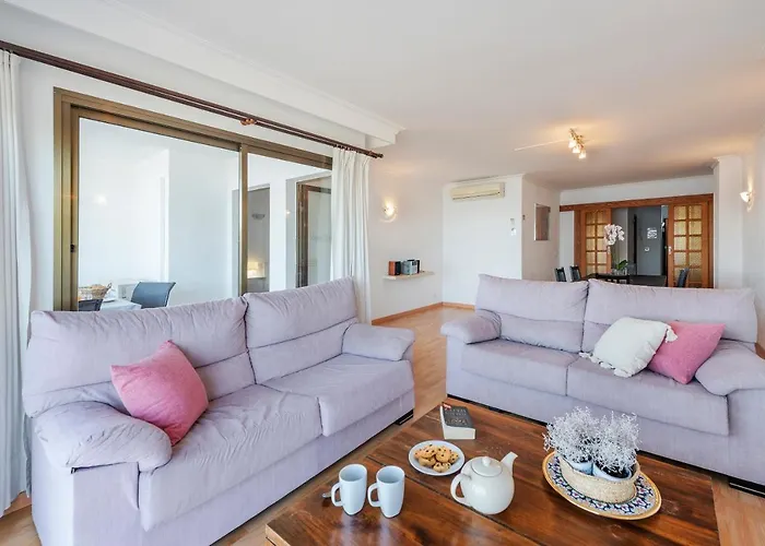 Anita Daire Port de Pollença